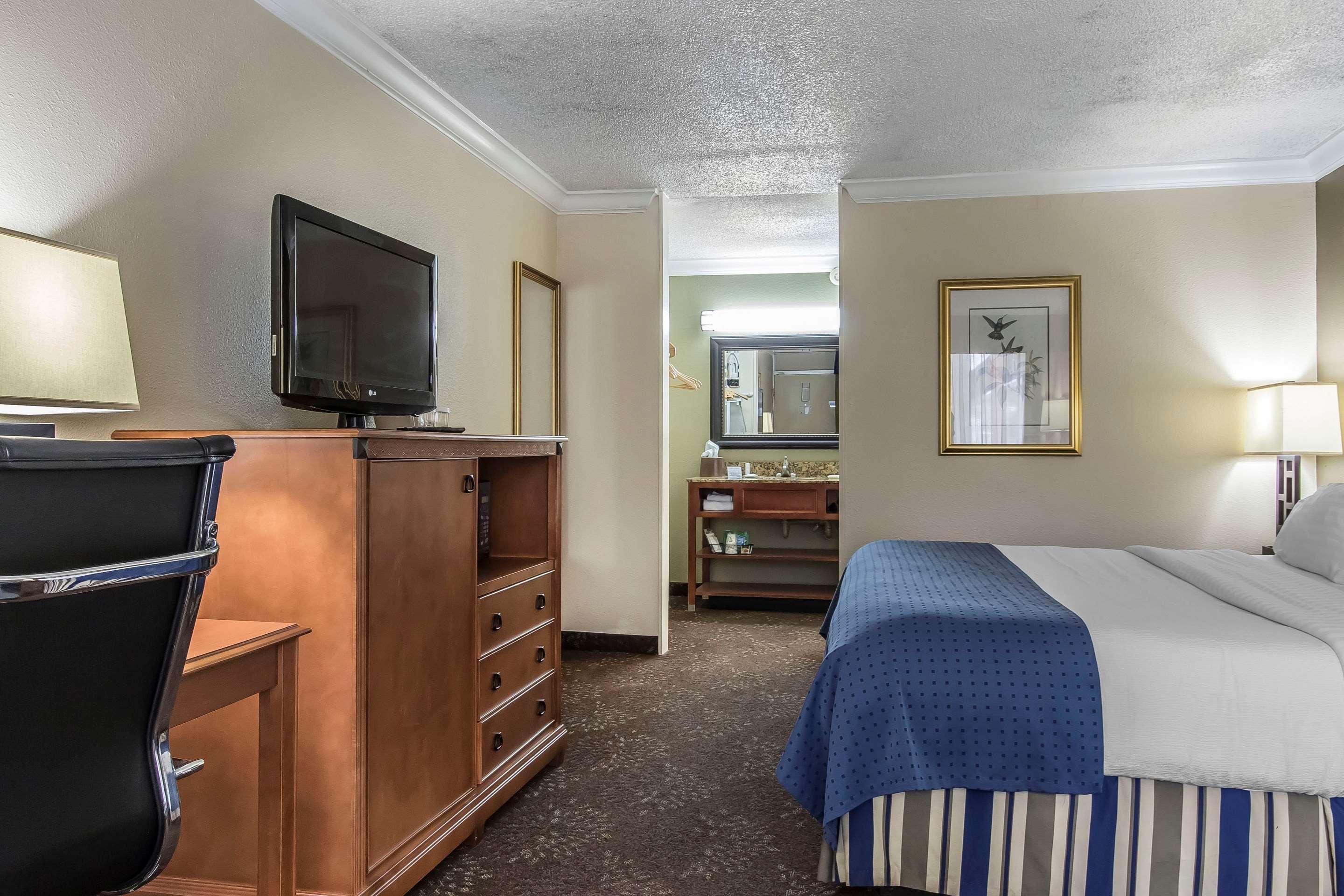Clarion Inn מורגן סיטי מראה חיצוני תמונה