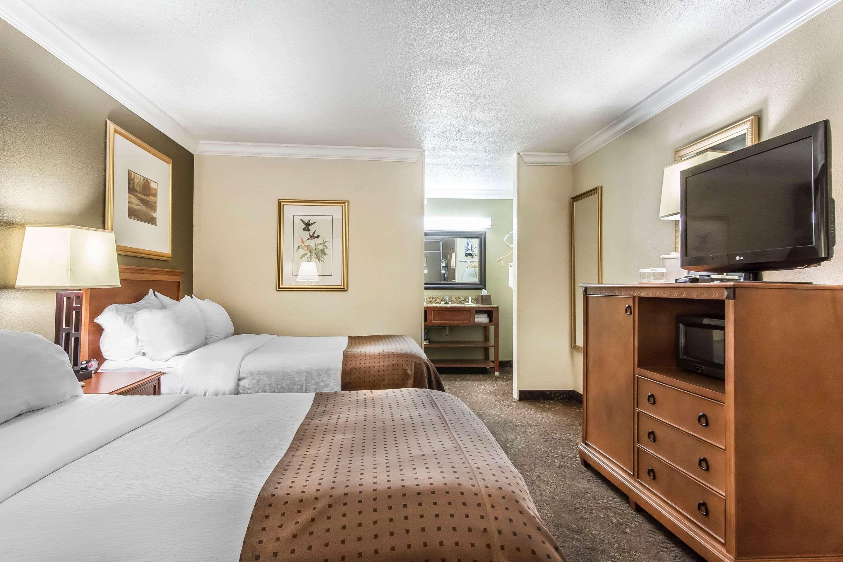 Clarion Inn מורגן סיטי מראה חיצוני תמונה