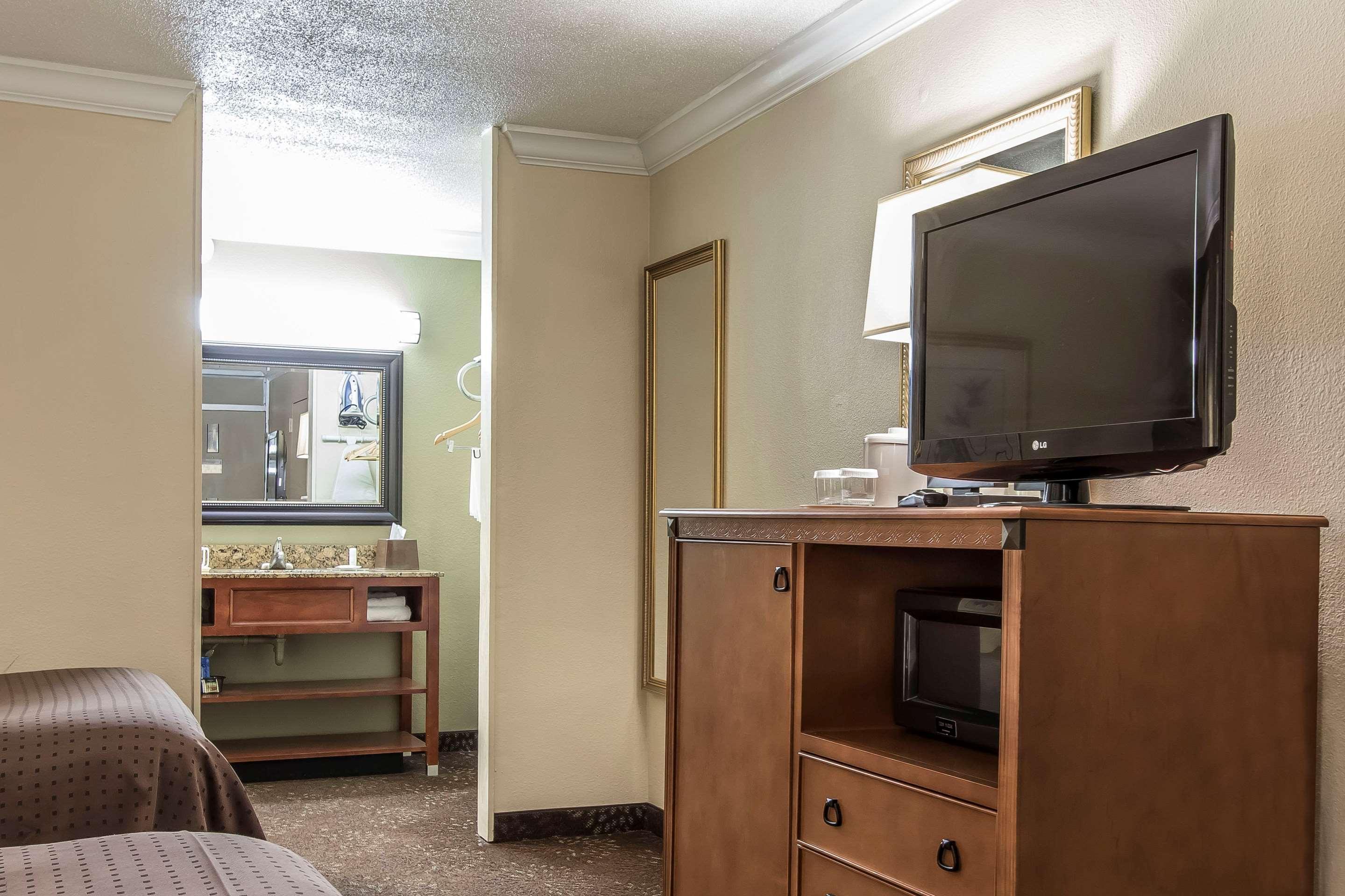 Clarion Inn מורגן סיטי מראה חיצוני תמונה